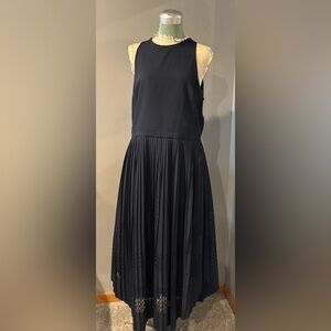 Banana Republic Navy pleated laser cut sleeveless halter dress size 12